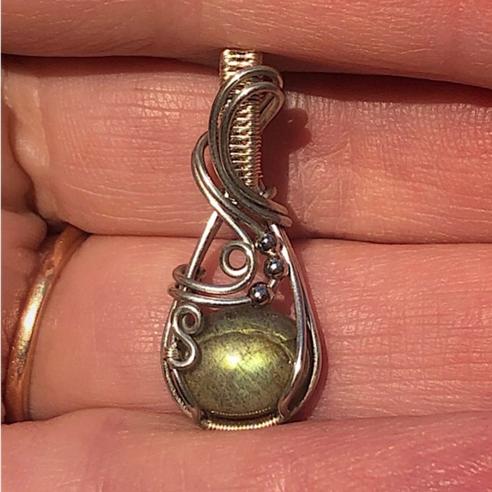 Wire Wrapped Golden Green Labradorite Pendant Necklace Handmade OOAK